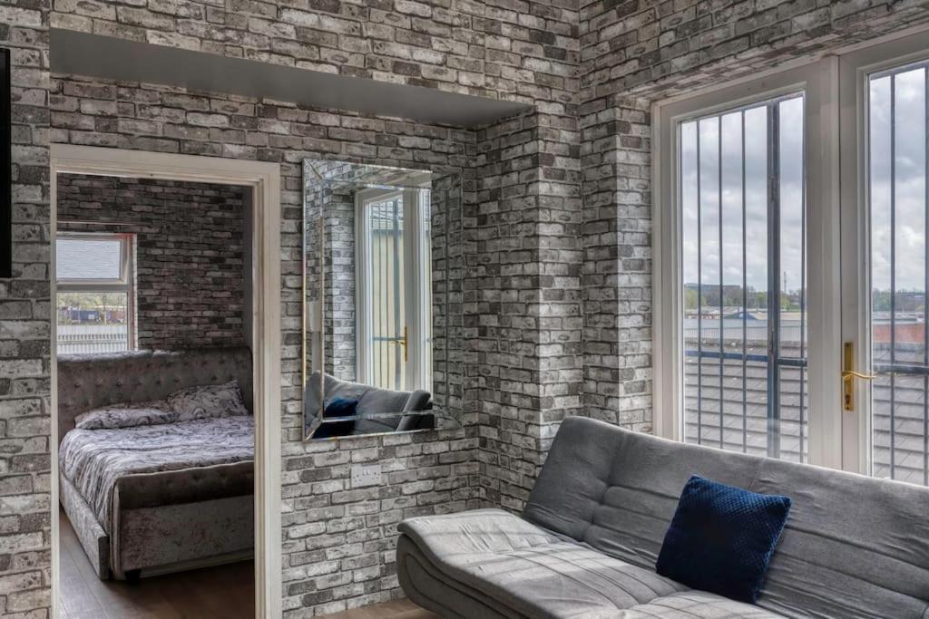 Darlington Luxury Penthouse Apartment